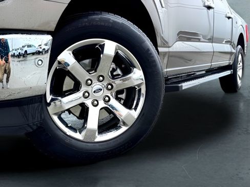 Used 2021 Ford F150 Lariat w/ Equipment Group 502A High RWD image 2