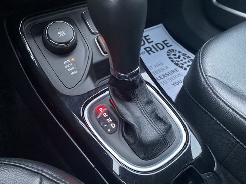 Certified 2019 Jeep Compass Altitude image 26