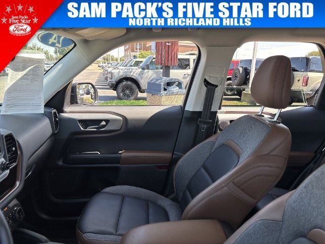 Used 2024 Ford Bronco Sport Outer Banks w/ Tech Package AWD/4WD image 13