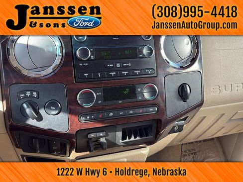 Used 2009 Ford F350 Lariat image 16