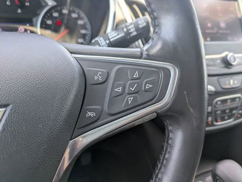Used 2022 Chevrolet Equinox LT FWD image 34