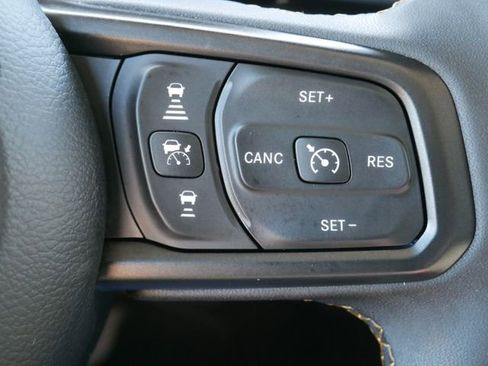 Used 2024 Jeep Wrangler Sport S image 23