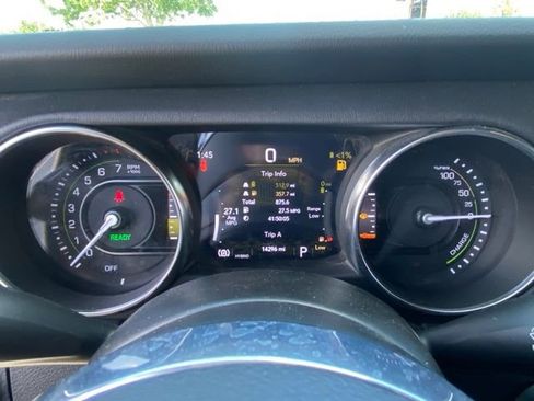 Used 2023 Jeep Wrangler High Altitude image 17