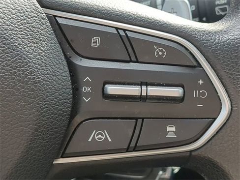 Used 2023 Hyundai Santa Fe SE image 23