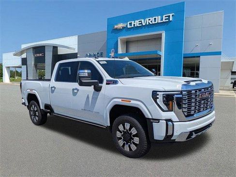 New 2025 GMC Sierra 2500 Denali w/ Denali Reserve Package image 3