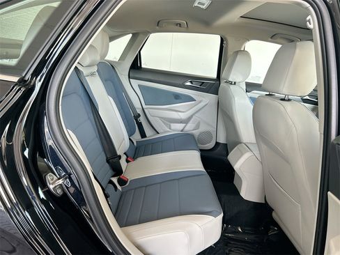 New 2026 Volkswagen Jetta SE image 39