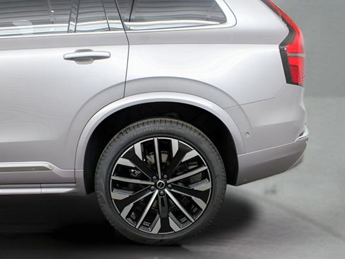 Certified 2026 Volvo XC90 B6 Plus w/ Protection Package Premier AWD/4WD image 33