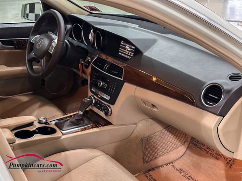 Used 2012 Mercedes-Benz C 300 4MATIC Sedan image 19
