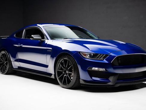 Used 2016 Ford Mustang Shelby GT350 w/ Track Package RWD image 86