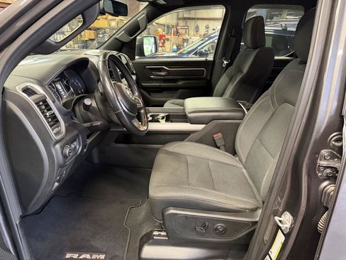 Used 2019 RAM 1500 Big Horn AWD/4WD image 10