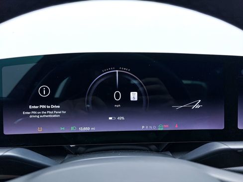 Used 2024 Lucid Air Touring AWD/4WD image 33