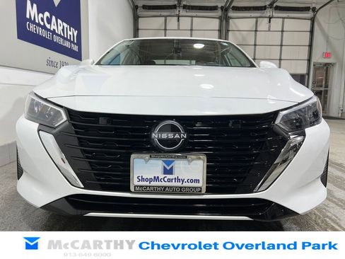 Used 2025 Nissan Sentra SV image 10