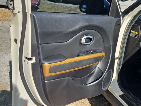 Used 2015 Kia Soul ! w/ Sun & Sound Package image 17