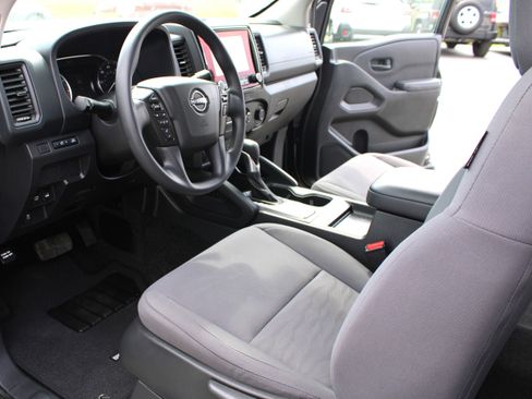 Used 2023 Nissan Frontier S AWD/4WD image 15