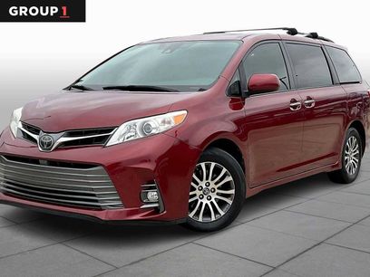 Used 2020 Toyota Sienna XLE Premium