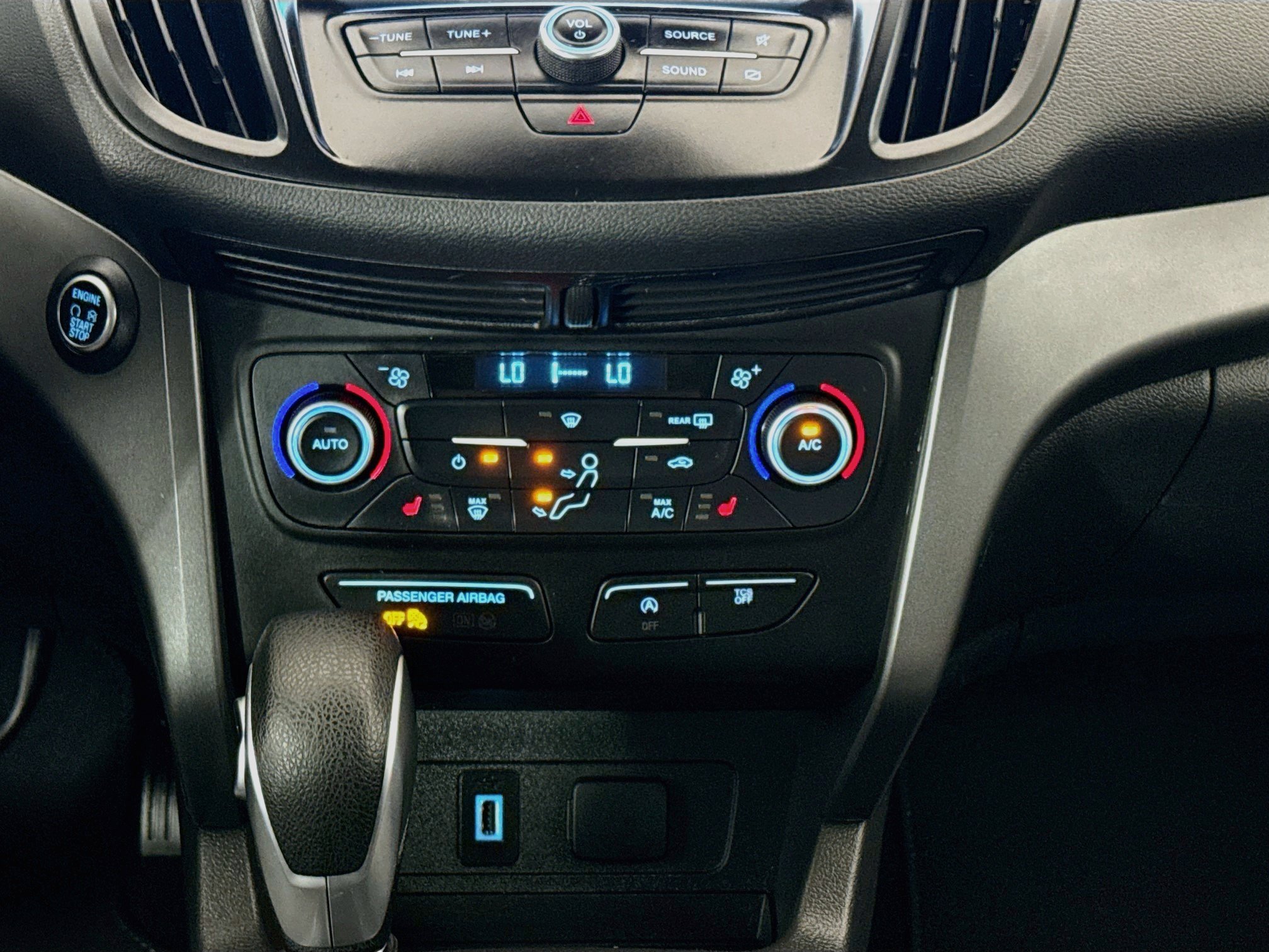 Used 2019 Ford Escape SE AWD/4WD image 30