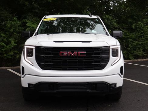 Used 2024 GMC Sierra 1500 Elevation w/ X31 Off-Road Package AWD/4WD image 2