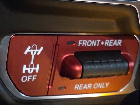 Used 2025 Jeep Wrangler Unlimited Rubicon image 21