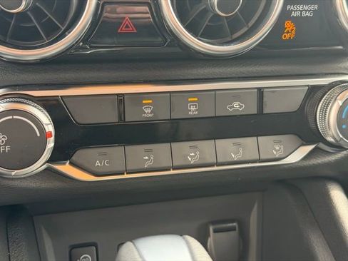 Used 2025 Nissan Sentra SV image 15