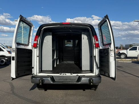 Used 2020 GMC Savana 2500 w/ Driver Convenience Package image 12