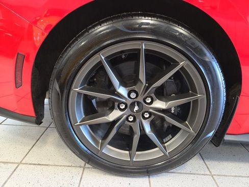 Used 2025 Ford Mustang Dark Horse image 11