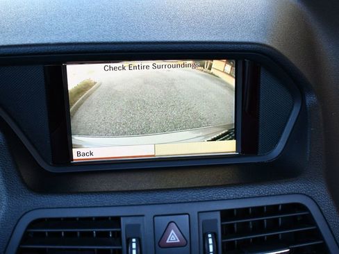 Used 2011 Mercedes-Benz E 350 Cabriolet image 63