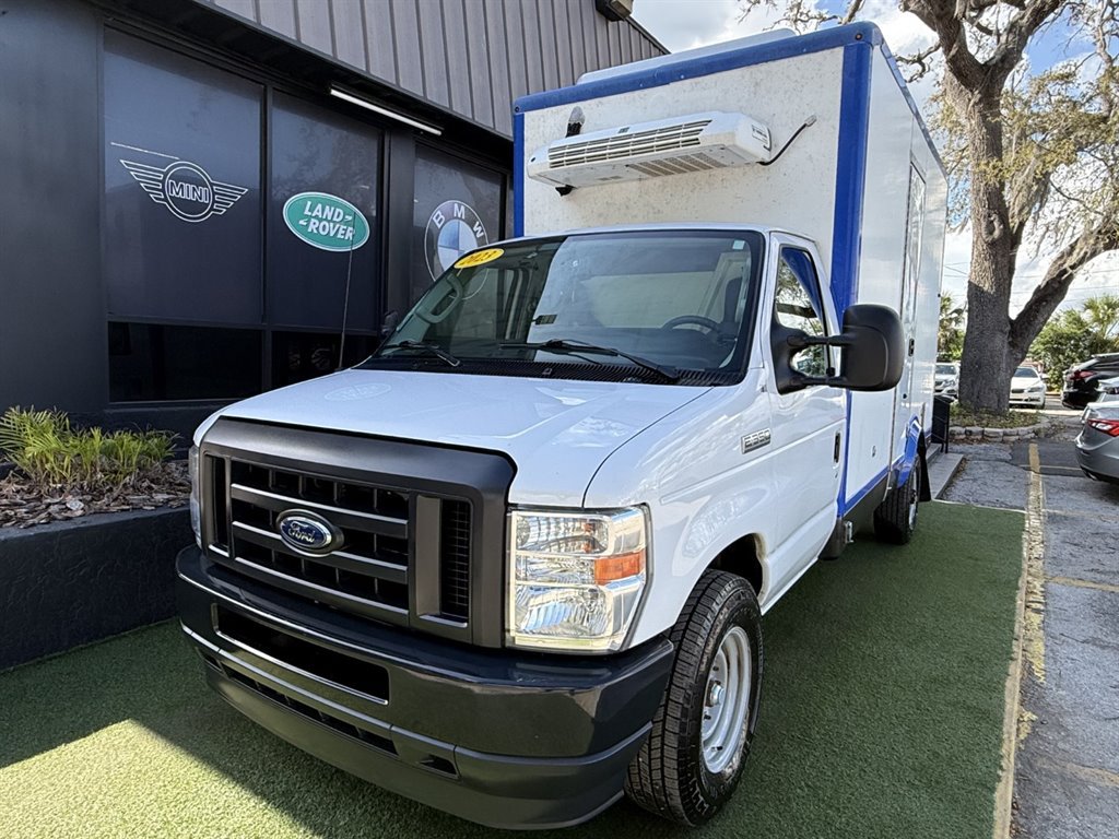 Used 2023 Ford E-350 and Econoline 350 Super Duty w/ Power Windows & Locks Group RWD image 1