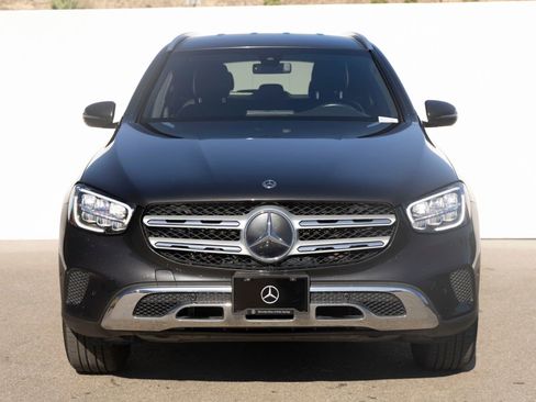 Used 2021 Mercedes-Benz GLC 300 image 4