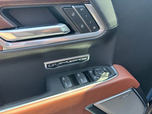 New 2025 GMC Sierra 1500 Denali Ultimate image 10