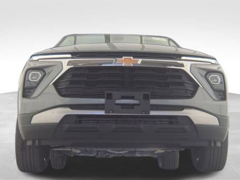 Used 2025 Chevrolet TrailBlazer LT AWD/4WD image 8