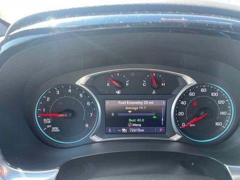 Used 2022 Chevrolet Traverse LT w/ LT Premium Package AWD/4WD image 13