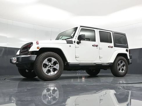 Used 2016 Jeep Wrangler Unlimited Sahara w/ Trailer Tow Group AWD/4WD image 55