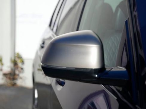 Used 2020 BMW X7 M50i w/ Dynamic Handling Package image 9