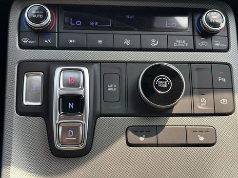 Certified 2025 Hyundai Palisade SEL image 31