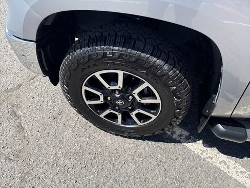 Used 2016 Toyota Tundra SR5 w/ TRD Off Road Package image 31