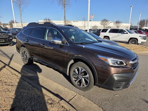 Used 2020 Subaru Outback Touring XT image 3