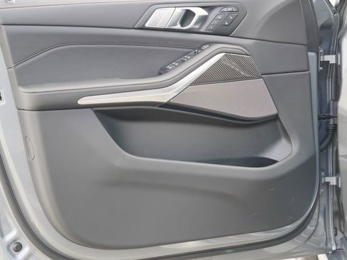 New 2026 BMW X7 M60i AWD/4WD image 8