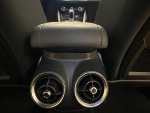 Used 2018 Alfa Romeo Stelvio Ti Sport image 22