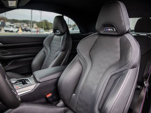 Used 2024 BMW M4 xDrive Competition w/ Executive Package image 18