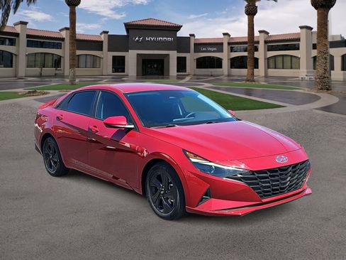 Used 2021 Hyundai Elantra SEL FWD image 2