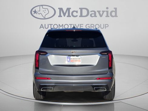 Used 2022 Cadillac XT6 Premium Luxury FWD image 5