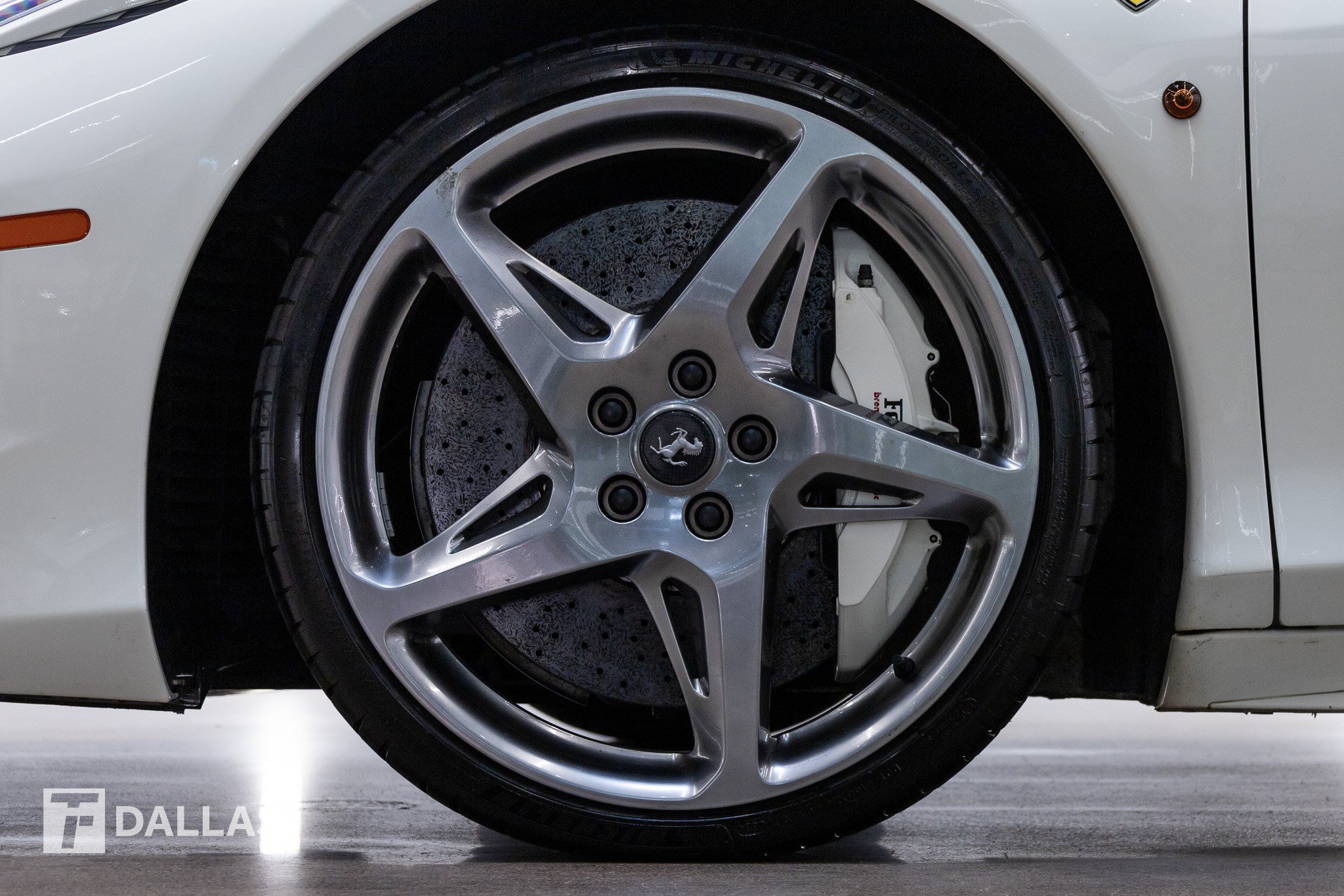 Used 2013 Ferrari 458 Spider RWD image 7