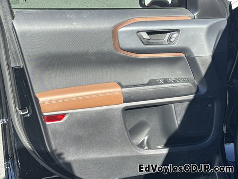 Used 2021 Ford Bronco Sport Outer Banks w/ Outer Banks Package (96D) image 13