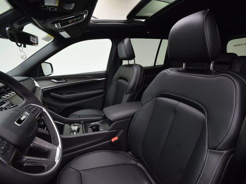 New 2025 Jeep Grand Cherokee Limited AWD/4WD image 37