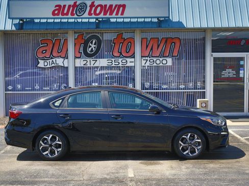 Used 2020 Kia Forte LXS FWD image 20