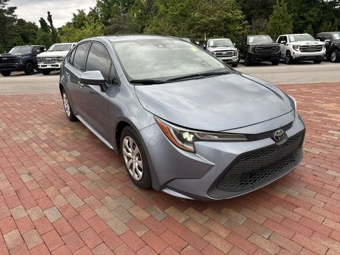 Used 2020 Toyota Corolla LE FWD image 19