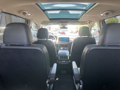 Used 2024 Volkswagen Atlas SEL AWD/4WD image 24