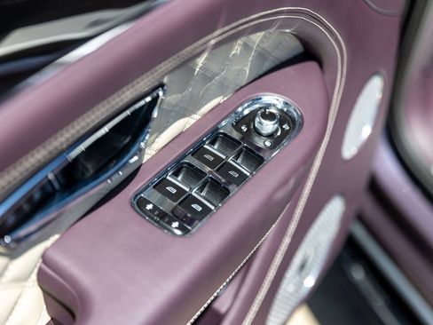 Certified 2023 Bentley Bentayga AWD/4WD image 46