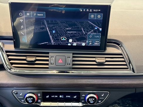 Used 2022 Audi Q5 2.0T Prestige image 13