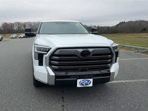 Used 2023 Toyota Tundra Limited image 3